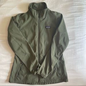 Green Patagonia jacket